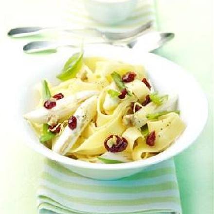 Cranberry-Spargel-Pasta Rezept Cranberry-Spargel-Pasta Rezept