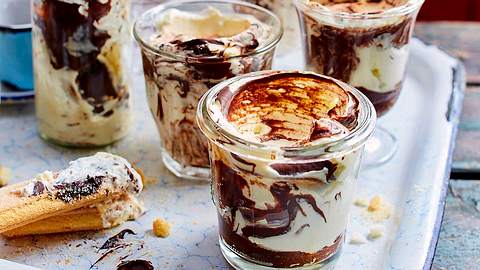 Cream ’n’ Crunch: Schoko-Tiramisu Rezept - Foto: House of Food / Bauer Food Experts KG