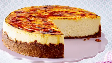 Crème-brûlée-Cheesecake Rezept - Foto: LECKER @ Bauer Media Group