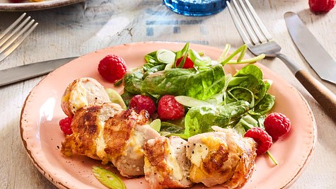 Cremig gefüllte Bratwurst Rezept - Foto: House of Food / Bauer Food Experts KG