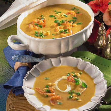 Cremige Erbsensuppe mit Räucherlachs Rezept