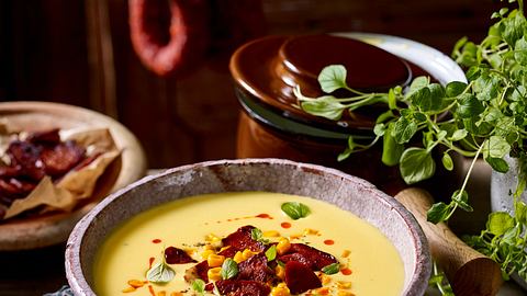 Cremige Maissuppe mit Chorizo Rezept - Foto: House of Food / Bauer Food Experts KG