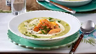 Cremige Porreesuppe Rezept - Foto: LECKER @ Bauer Media Group Cremige Porreesuppe Rezept - Foto: LECKER @ Bauer Media Group