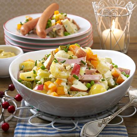 Cremiger Kartoffelsalat mit Würstchen Rezept Cremiger Kartoffelsalat mit Würstchen Rezept