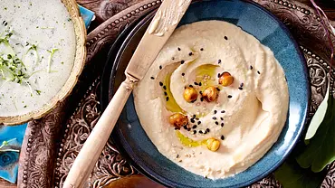 Cremiges Hummus Rezept - Foto: LECKER @ Bauer Media Group Cremiges Hummus Rezept - Foto: LECKER @ Bauer Media Group