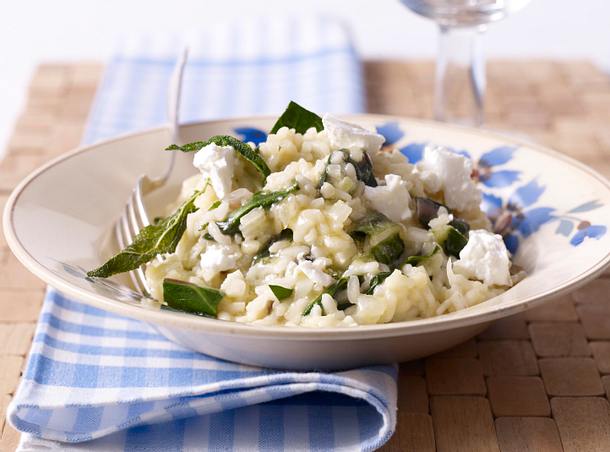 Cremiges Mangoldrisotto mit Ziegenfrischkäse Rezept Cremiges Mangoldrisotto mit Ziegenfrischkäse Rezept