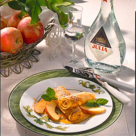 Crespelle mit karamellisierten Äpfeln Rezept