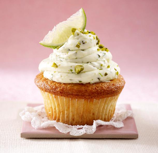 Cupcakes: Limetten-Mascarpone-Creme mit Pistazien Rezept Cupcakes: Limetten-Mascarpone-Creme mit Pistazien Rezept