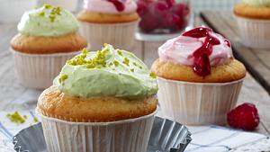 Cupcakes mit Himbeer- und Pistazien-Frischkäsecreme Rezept - Foto: House of Food / Bauer Food Experts KG