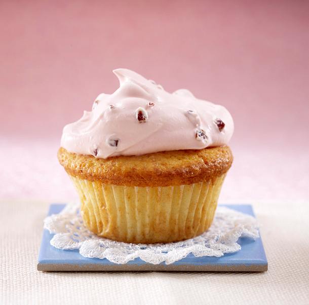 Cupcakes: Sahne mit getrockneten Kirschen und Kirschlikör Rezept Cupcakes: Sahne mit getrockneten Kirschen und Kirschlikör Rezept