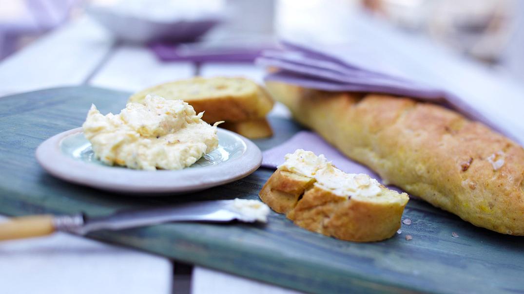 Curry-Baguette mit Orangen-Meerrettich-Butter Rezept - Foto: LECKER @ Bauer Media Group