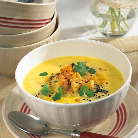 Curry-Cremesuppe mit roten Linsen Rezept Curry-Cremesuppe mit roten Linsen Rezept