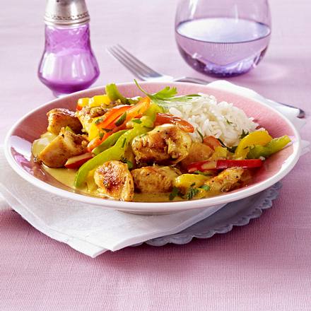 Curry-Hähnchengulasch mit Paprika Rezept Curry-Hähnchengulasch mit Paprika Rezept