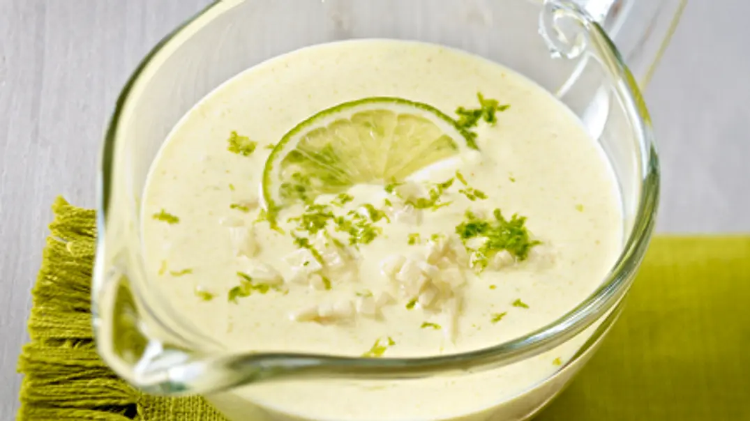 Curry-Joghurt-Dressing mit Limette Curry-Joghurt-Dressing mit Limette