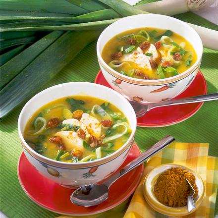 Curry-Lauch-Suppe mit Hähnchen Rezept