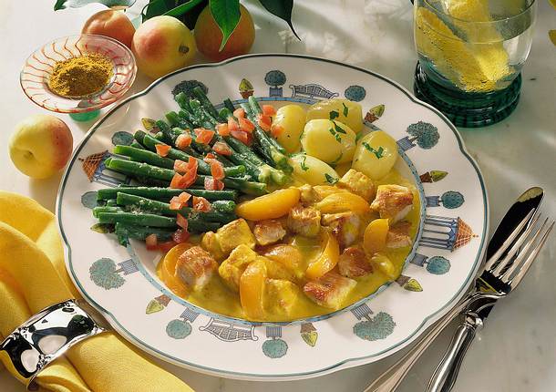 Curry-Putengulasch mit feinen Bohnen Rezept Curry-Putengulasch mit feinen Bohnen Rezept