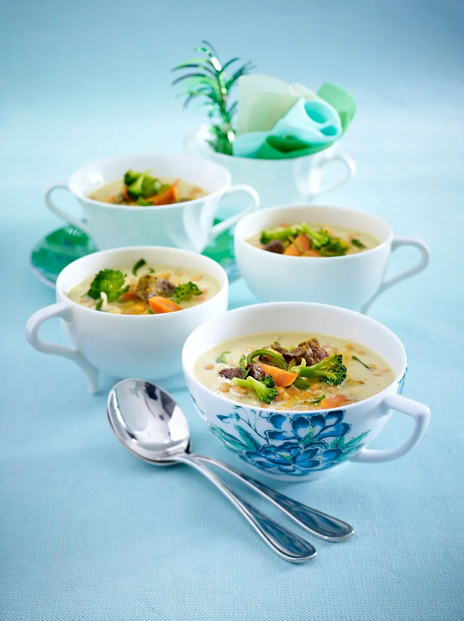 Currysuppe mit Gemüse und Rindfleisch Rezept Currysuppe mit Gemüse und Rindfleisch Rezept