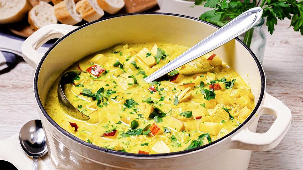 Suppenrezepte: Currysuppe mit Hähnchen - Foto: ShowHeroes