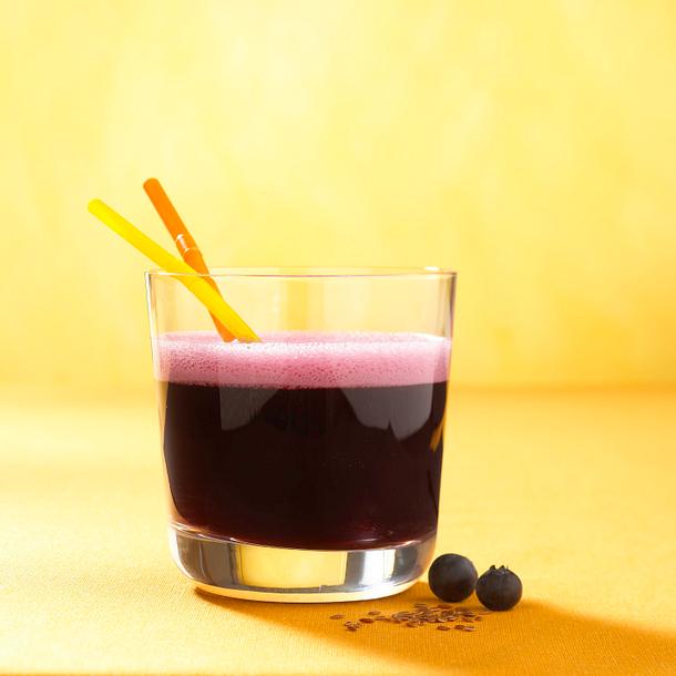 Dattel-Heidelbeershake mit Leinsamen Rezept