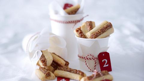 Dattel-Marzipan-Stangen Rezept - Foto: House of Food / Bauer Food Experts KG
