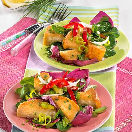 Deftiger Brotsalat Rezept Deftiger Brotsalat Rezept
