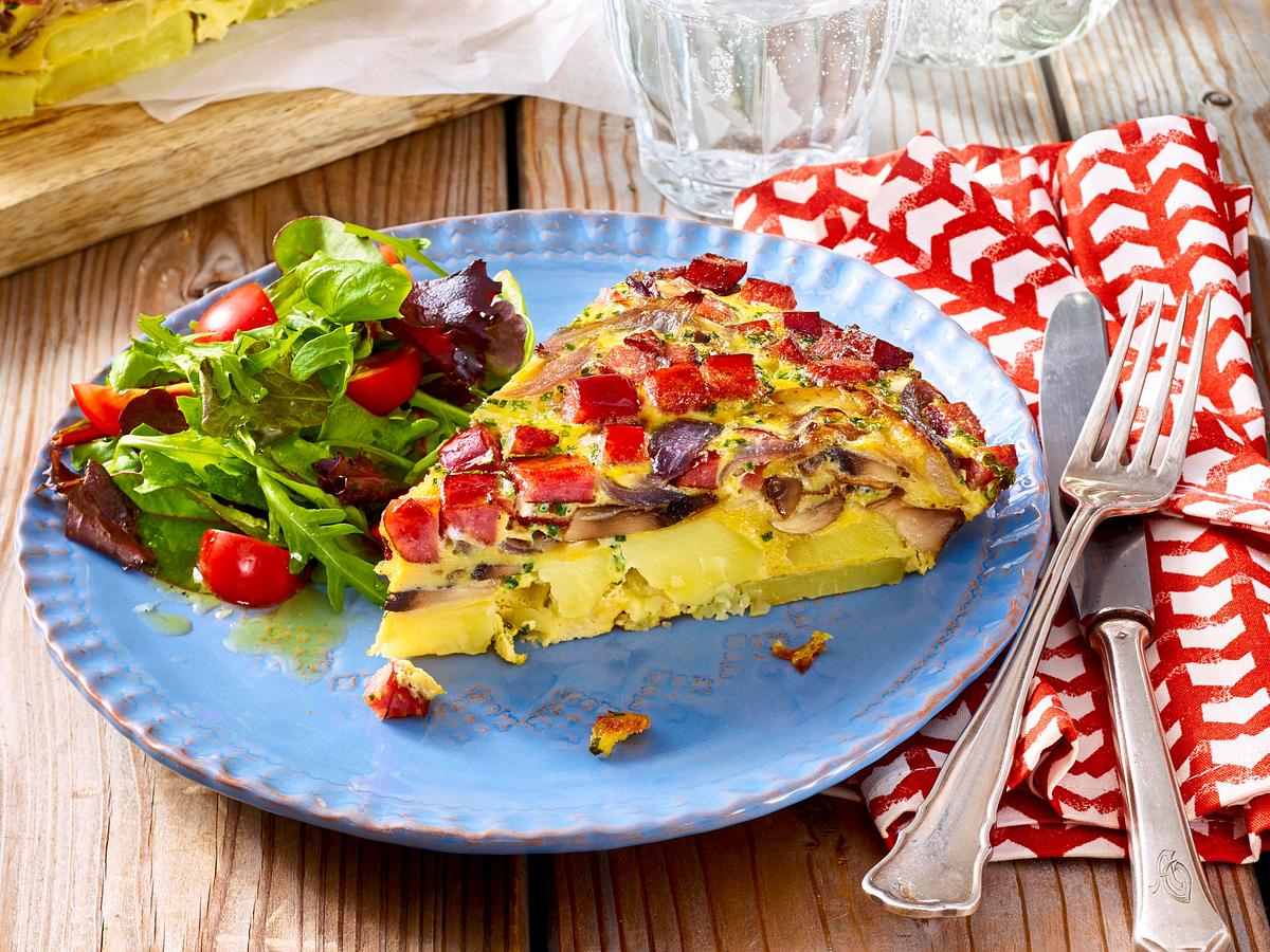 Deftiger Kartoffel-Salami-Kuchen Rezept | LECKER