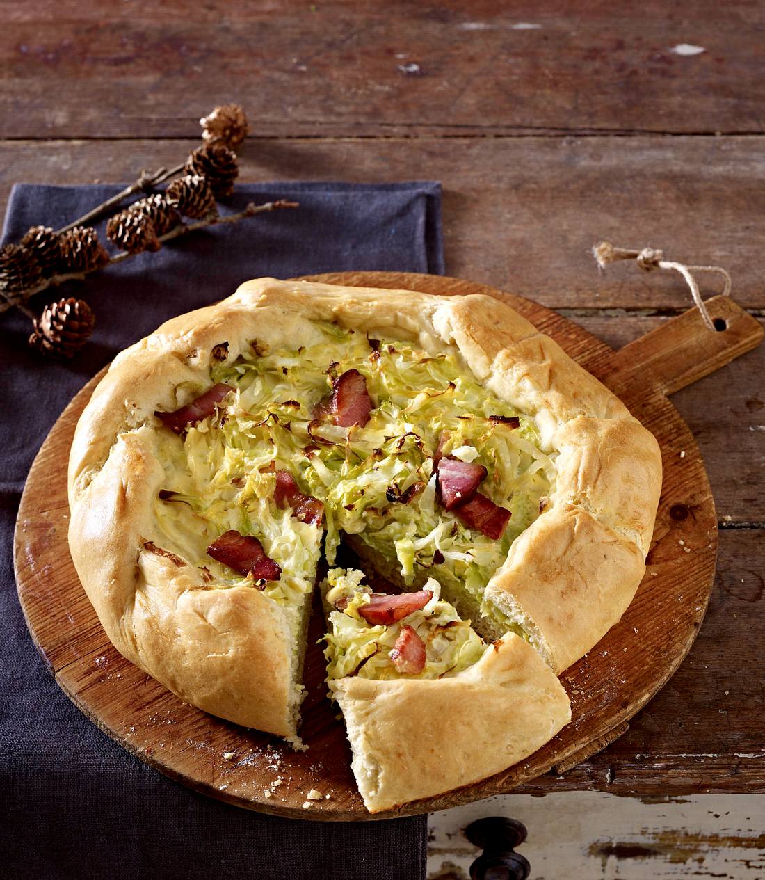 Deftiger Krautkuchen Rezept | LECKER