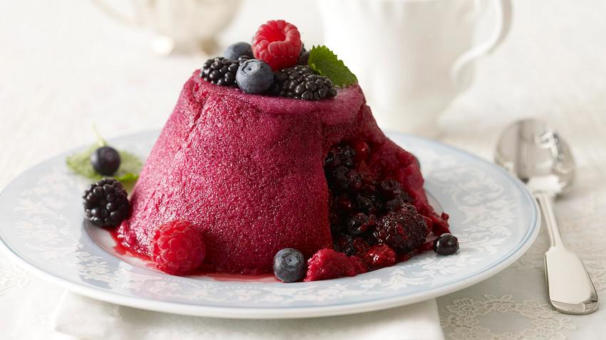 Dessert: Summerpudding Rezept - Foto: House of Food / Bauer Food Experts KG