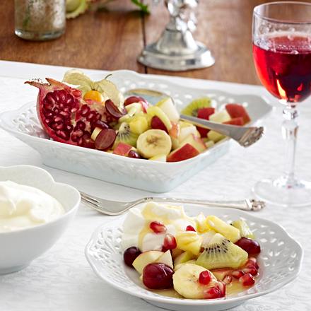 Dinner for One; 4. Gang: Fruit (Bunter Obstsalat mit Ingwersahne) Rezept Dinner for One; 4. Gang: Fruit (Bunter Obstsalat mit Ingwersahne) Rezept