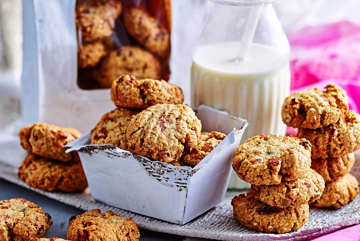 „Don’t worry“-Cookies mit Müsli und Datteln Rezept