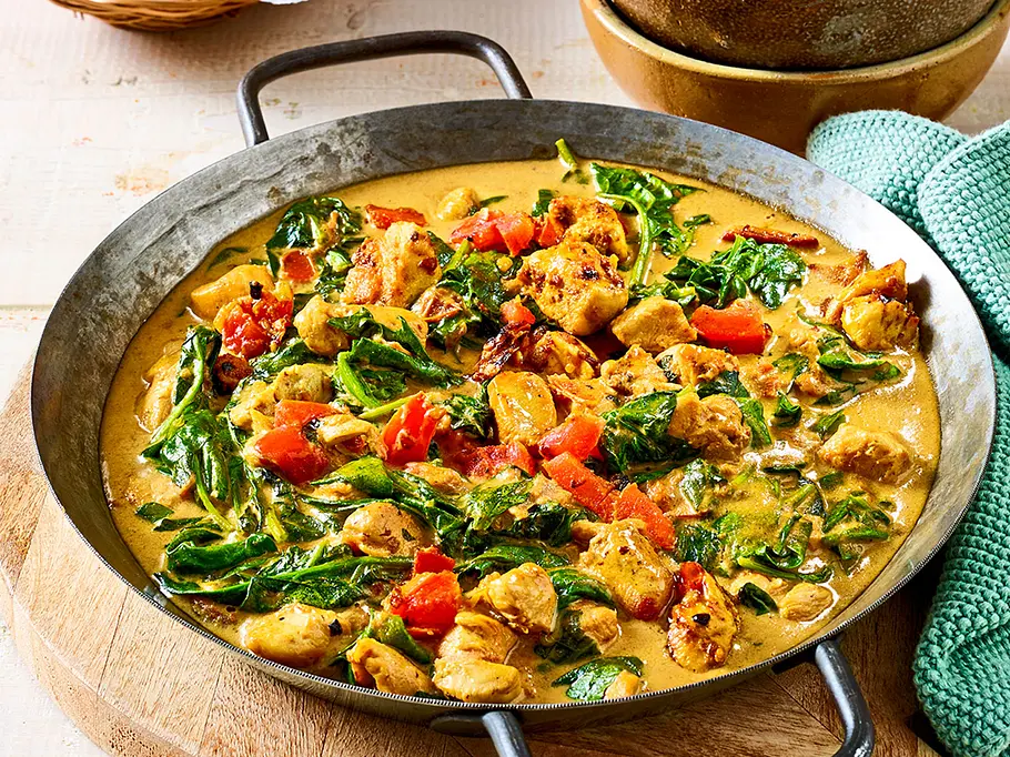 Don’t Worry, Just Curry: Kokos-Puten-Pfanne Rezept Don’t Worry, Just Curry: Kokos-Puten-Pfanne Rezept