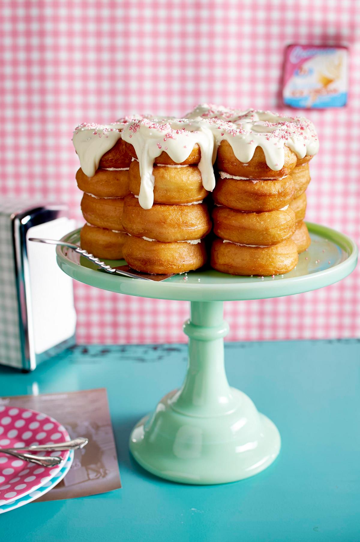 Donuts-Torte mit Himbeercreme Rezept