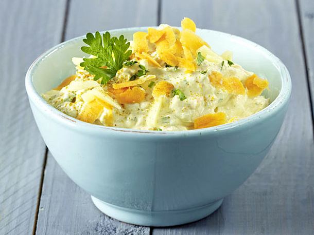 Doppelrahm-Frischkäse-Aufstrich mit Curry, Ingwer, Möhre und Koriander Rezept Doppelrahm-Frischkäse-Aufstrich mit Curry, Ingwer, Möhre und Koriander Rezept