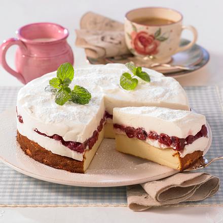 Doppelter Käsekuchen mit Kirschen Rezept Doppelter Käsekuchen mit Kirschen Rezept