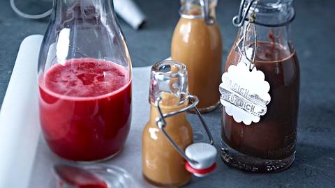 Dreierlei Soßen für Kuchen: Schokosoße Rezept - Foto: House of Food / Bauer Food Experts KG