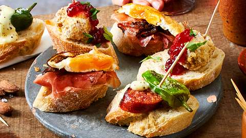 Dreimal Pintxos nach Art der Basken Rezept - Foto: House of Food / Bauer Food Experts KG