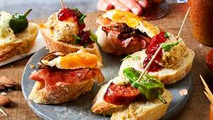 Dreimal Pintxos nach Art der Basken - Foto: LECKER @ Bauer Media Group