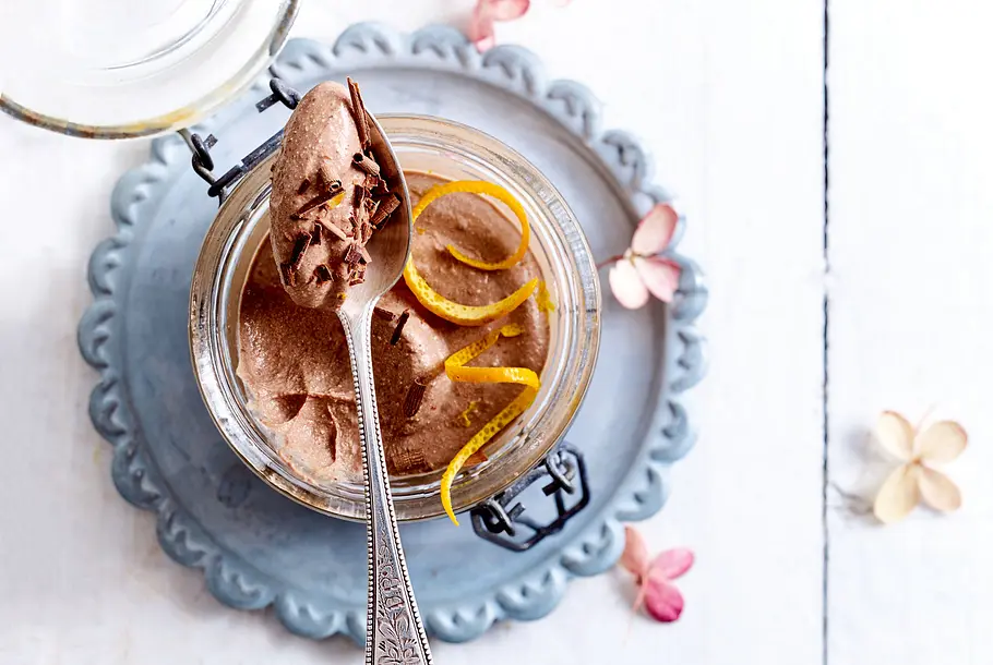 Dunkle Mousse au Chocolat Rezept