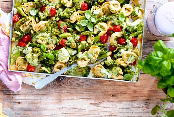 Easy-peasy-Ofen-Tortelloni Rezept Easy-peasy-Ofen-Tortelloni Rezept