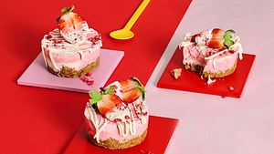 Echt coole Eis-Cakes Rezept - Foto: House of Food / Bauer Food Experts KG