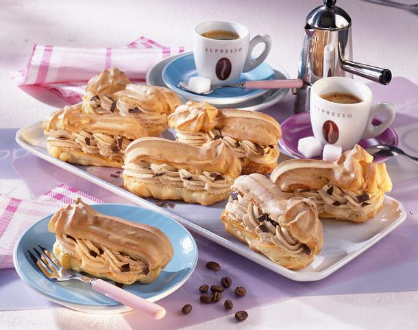 Eclairs mit Espresso-Zimt-Creme Rezept Eclairs mit Espresso-Zimt-Creme Rezept