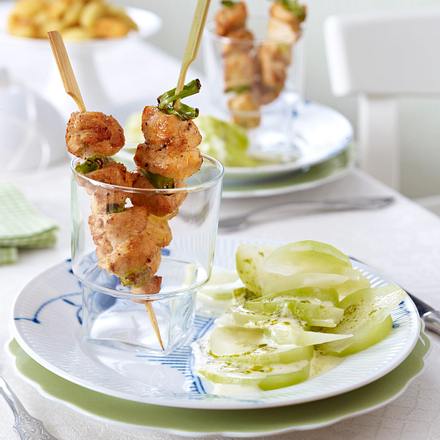 Edel Hähnchen-Schaschlik zu Kohlrabi in Pesto-Sahne Rezept