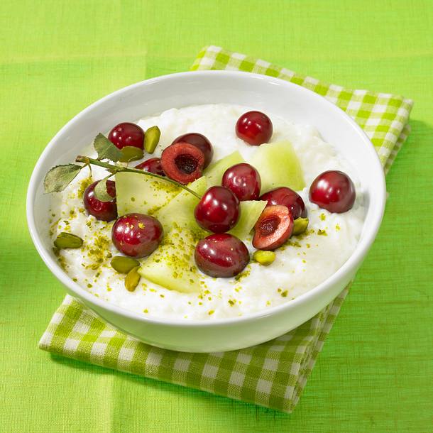 Edel-Milchreis mit Sommerfrüchten Rezept Edel-Milchreis mit Sommerfrüchten Rezept