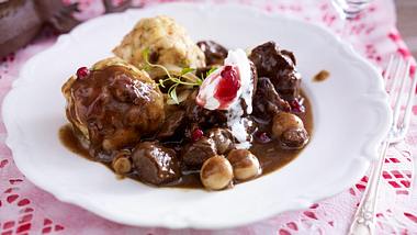 Edelgulasch vom Hirsch Rezept - Foto: House of Food / Bauer Food Experts KG