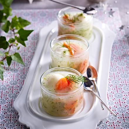 Ei mit Lachs in Gelee Rezept Ei mit Lachs in Gelee Rezept