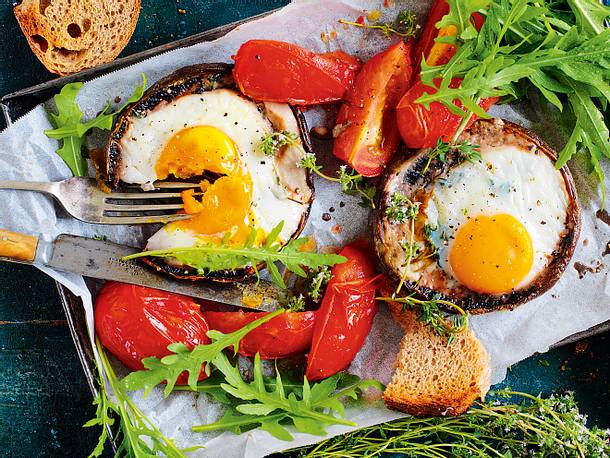 Eier im Portobellonest Rezept Eier im Portobellonest Rezept