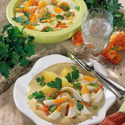 Eier in Gemüse-Senfsoße Rezept