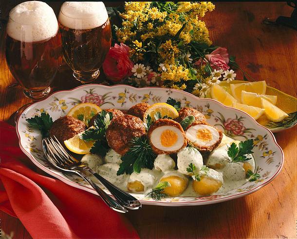 Eier in Hackhülle Rezept