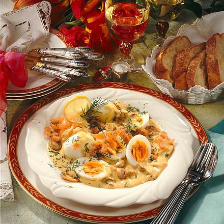 Eier in Lachs-Senf-Sahne Rezept Eier in Lachs-Senf-Sahne Rezept
