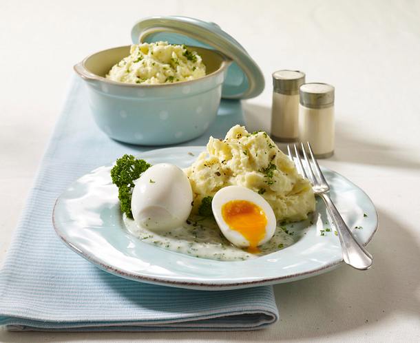Eier in Petersiliensoße Rezept Eier in Petersiliensoße Rezept